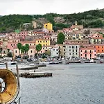 Il Nido Di Rio Elba 아파트